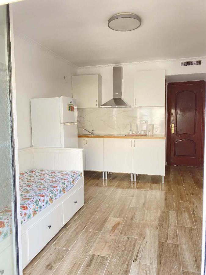 Luna L'Hospitalet de Llobregat Exterior photo