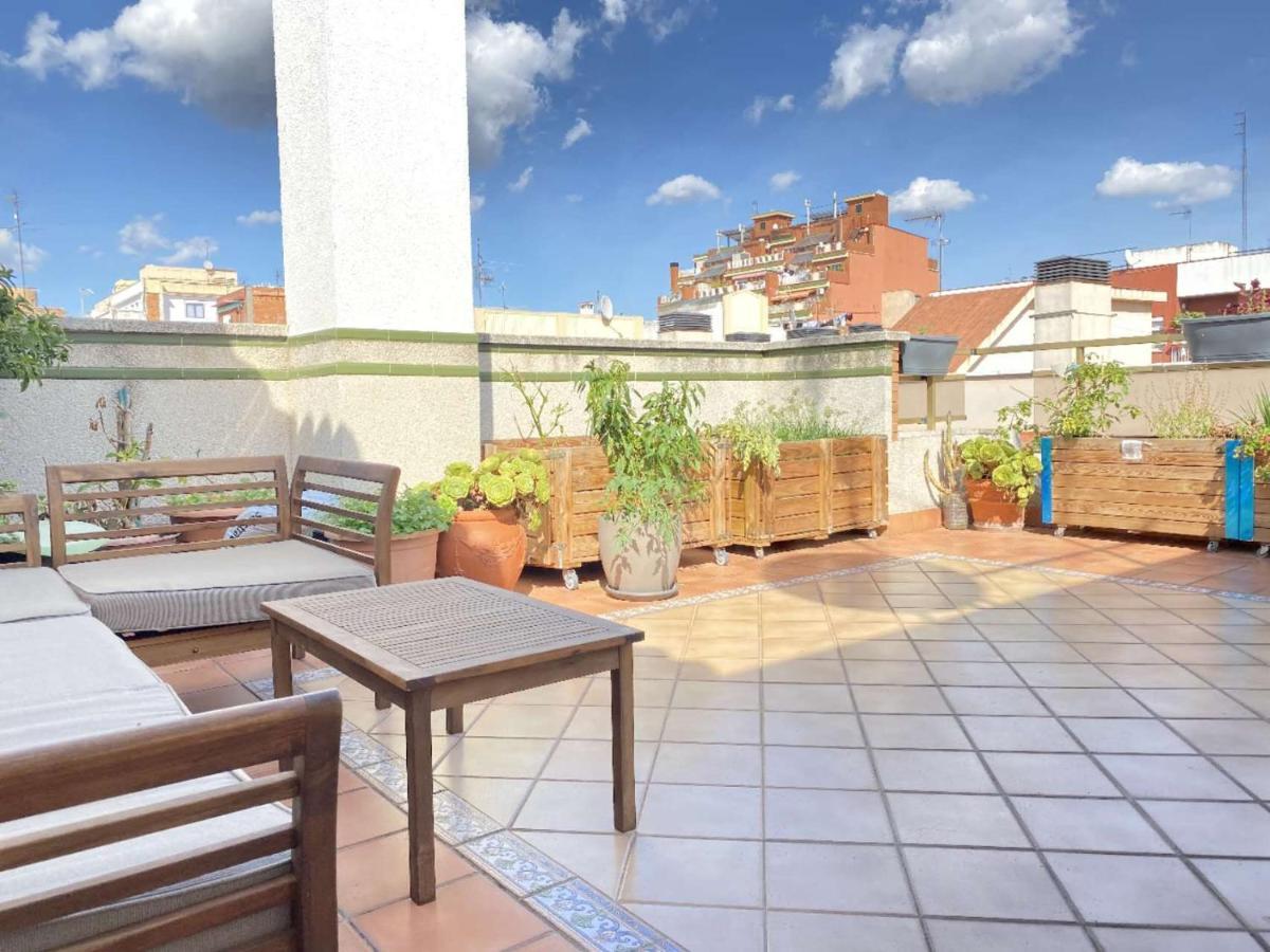 Luna L'Hospitalet de Llobregat Exterior photo